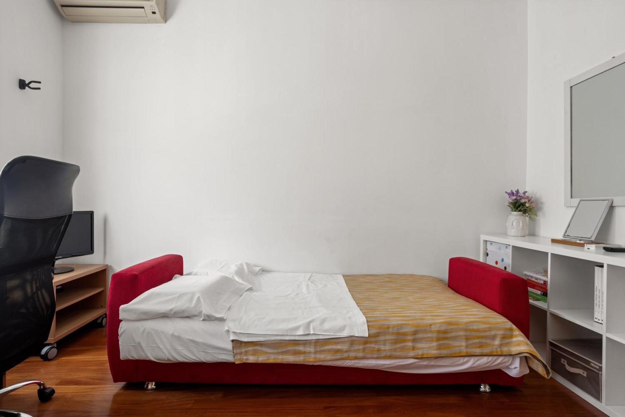 Apartment 543 Appia Avenue - Metro A *