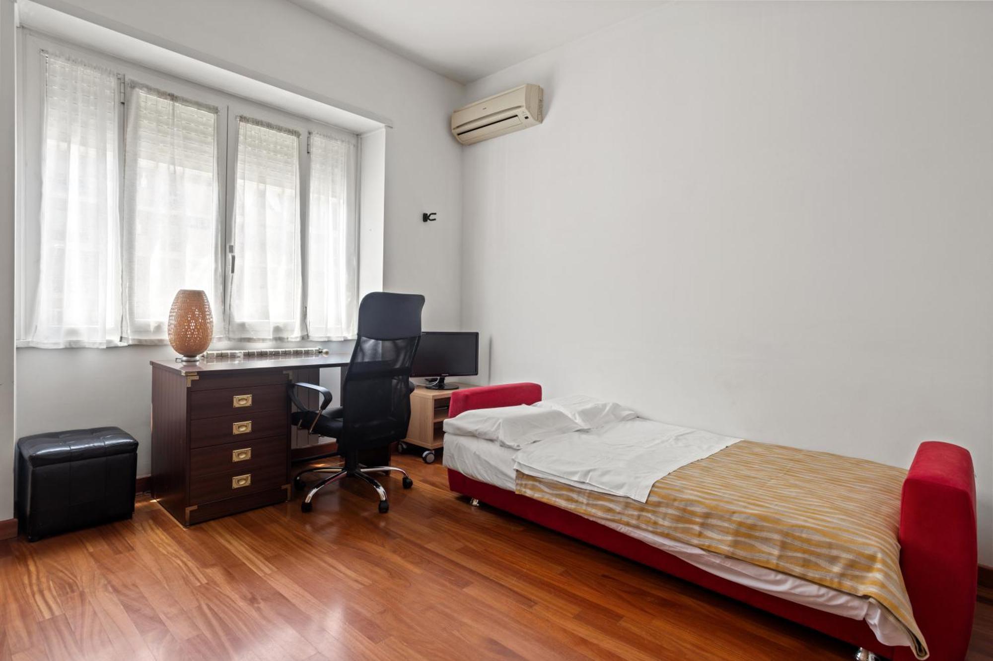 Apartment 543 Appia Avenue - Metro A