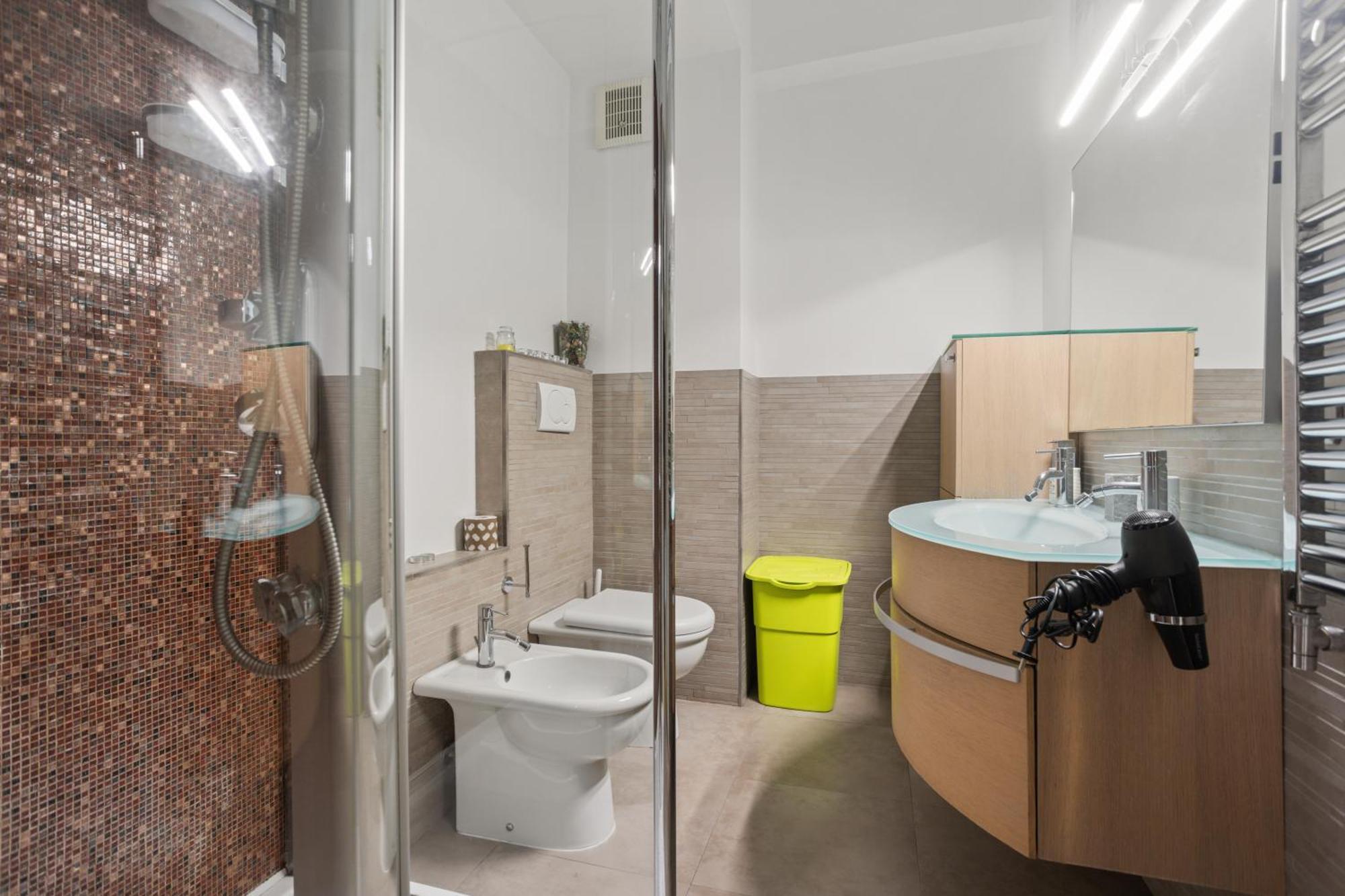 543 Appia Avenue - Metro A *